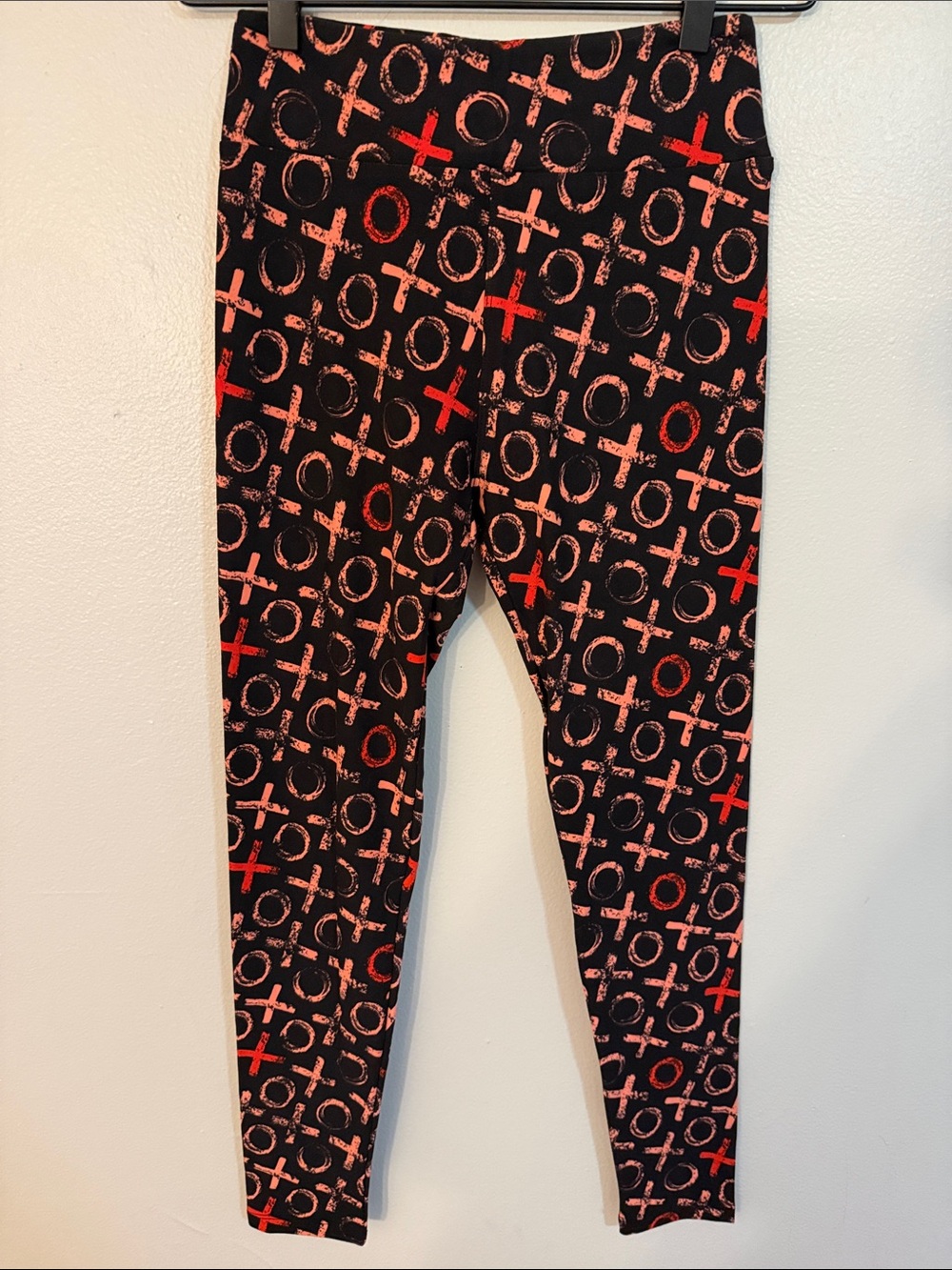 LuLaRoe Black Leggings with Red & Pink XO Print